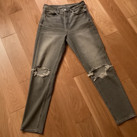 American Eagle - Grey color Jeans size 6 (long) stretch - Mom Jeans Style - Picture 1 of 7